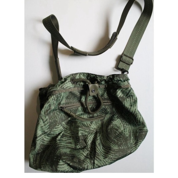Lululemon Diversity Bag Wanderlust 2016 Mini Wavy Desert Olive Fatigue Rare - Picture 5 of 12